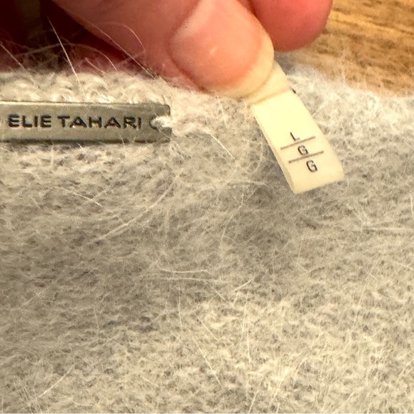 Elie Tahari size L light gray sweater vest - Picture 3 of 6